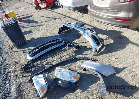 2019 Ram 1500 Big Horn/Lone Star 4X4 5'7 Box z USA, uszkodzony, nr VIN 1C6RRFFG3KN704081